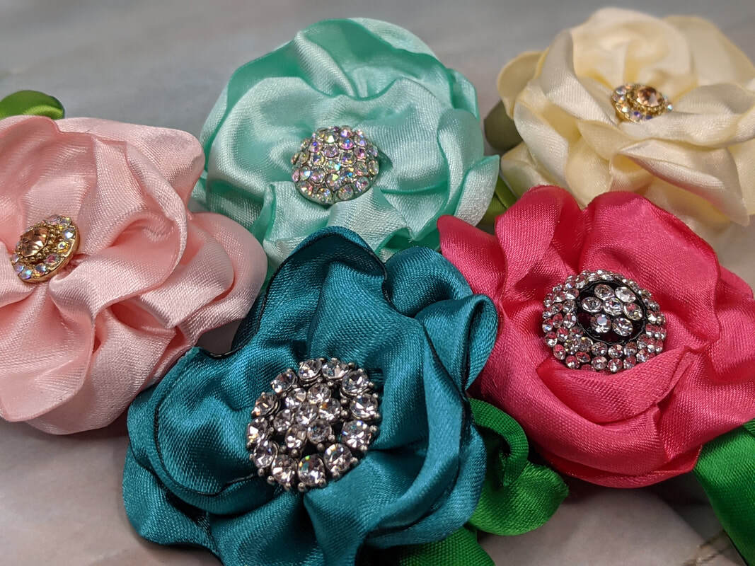 Priceless Handmade Gifts - Deluxe Reusable Ribbon Gift Bows