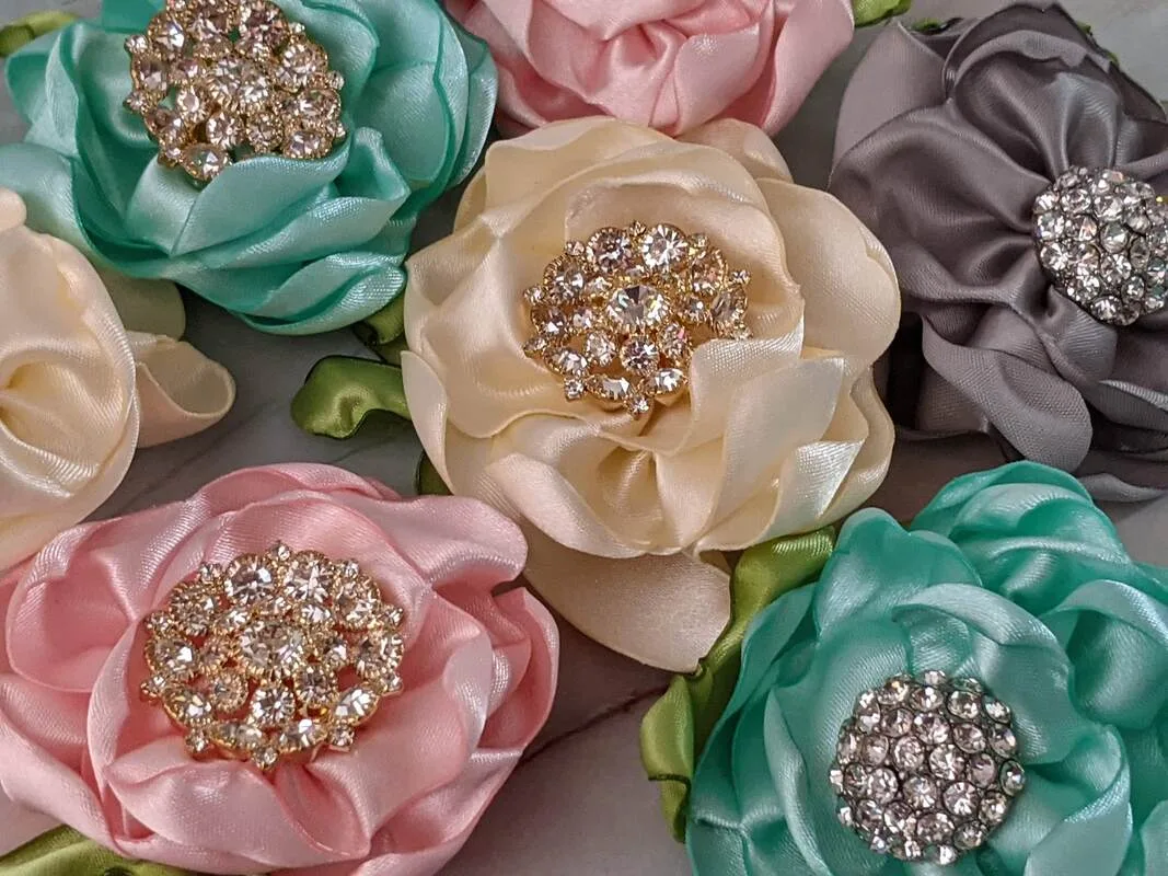 Deluxe Gift Topper Flower Clips - Handmade and Reusable!