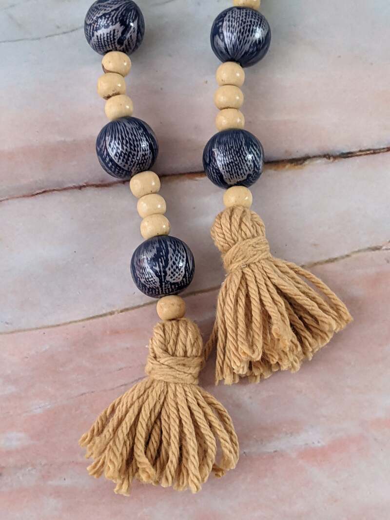 Blue Silver Natural Beaded Garland