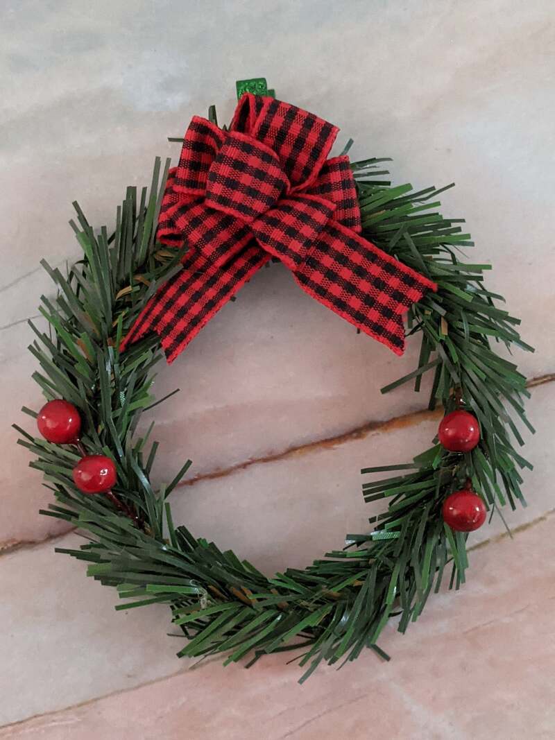 Christmas Wreath Gift Clip