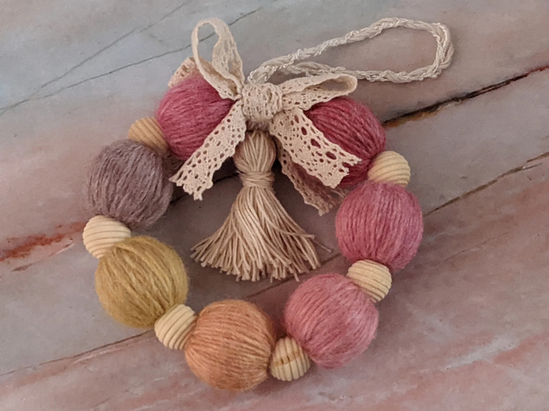 Color Yarn Bead Wreath