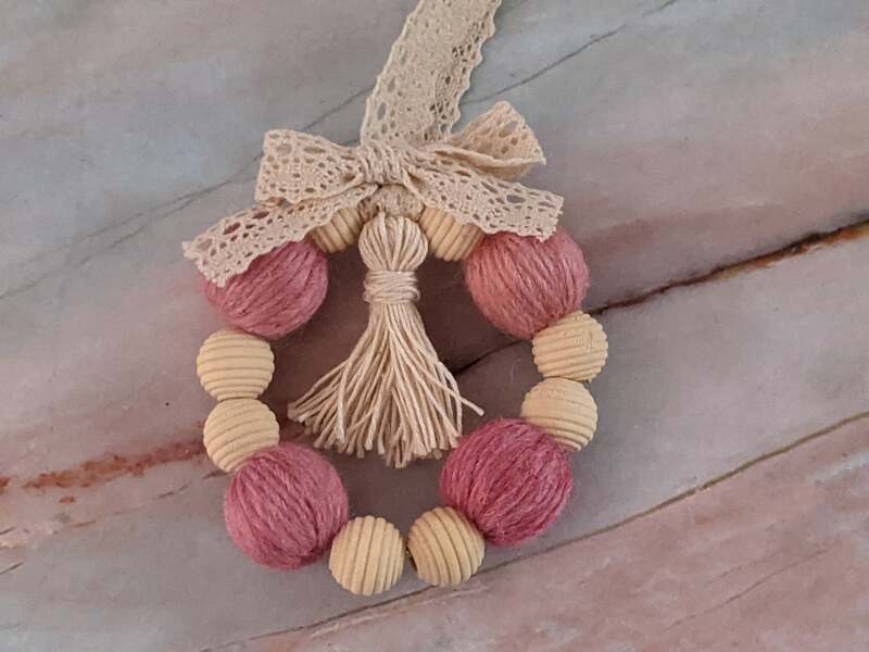 Yarn Wreath Tassel and Lace